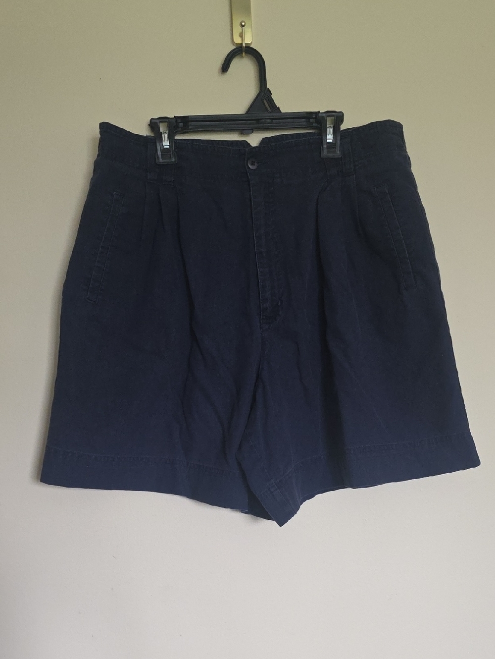 Milano Dark Navy Linen Pleated Women's Shorts